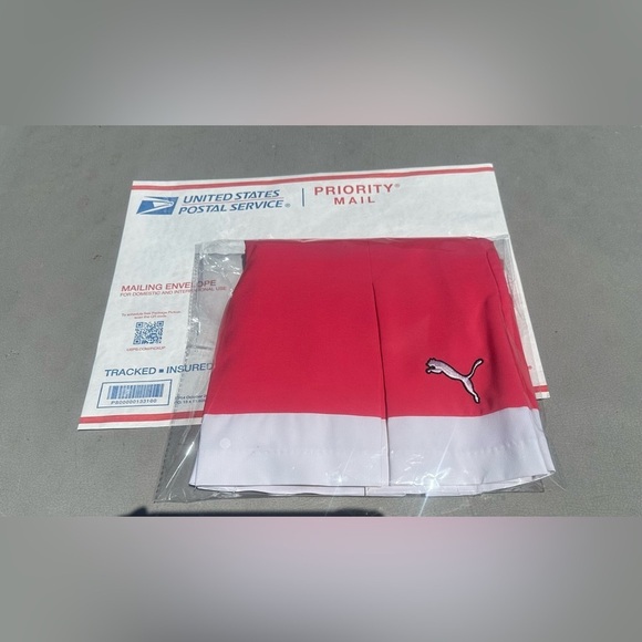 PUMA Barbie Hot PINK & White Mini Skort. SZ 4 Pleated Invisible Zip 2 Pockets - Picture 16 of 16